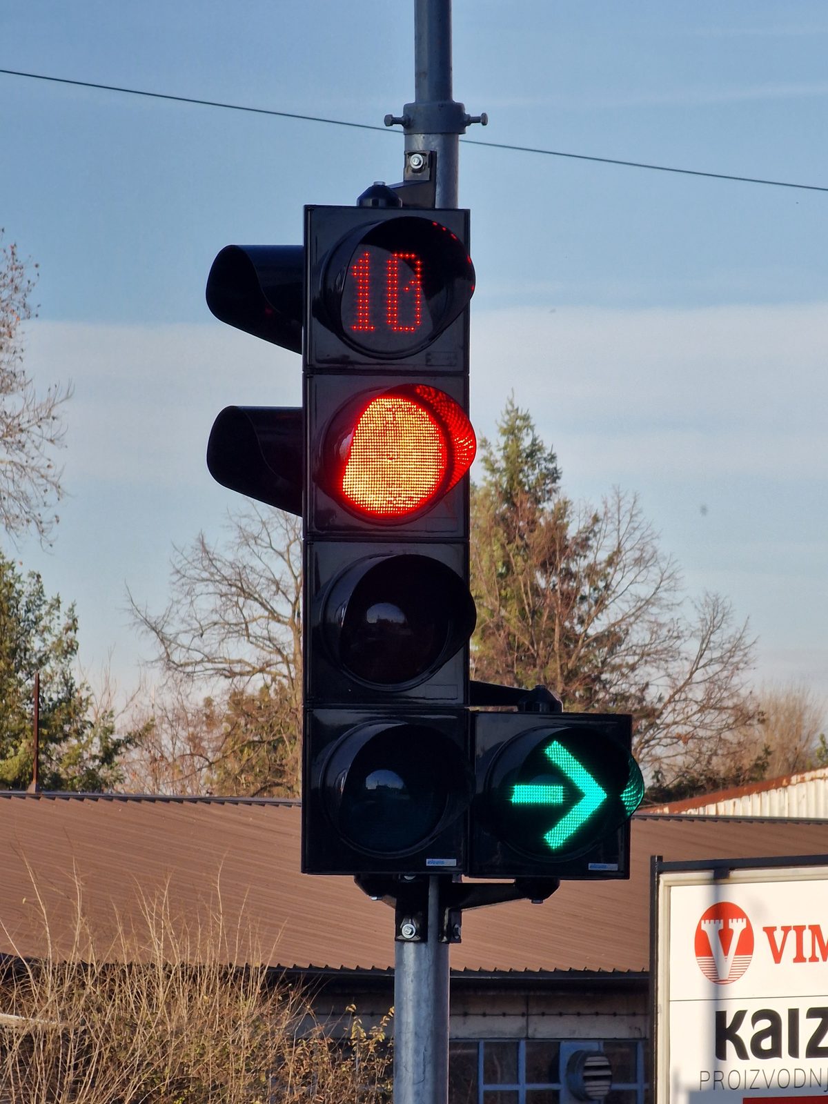 Signal head with countdown display